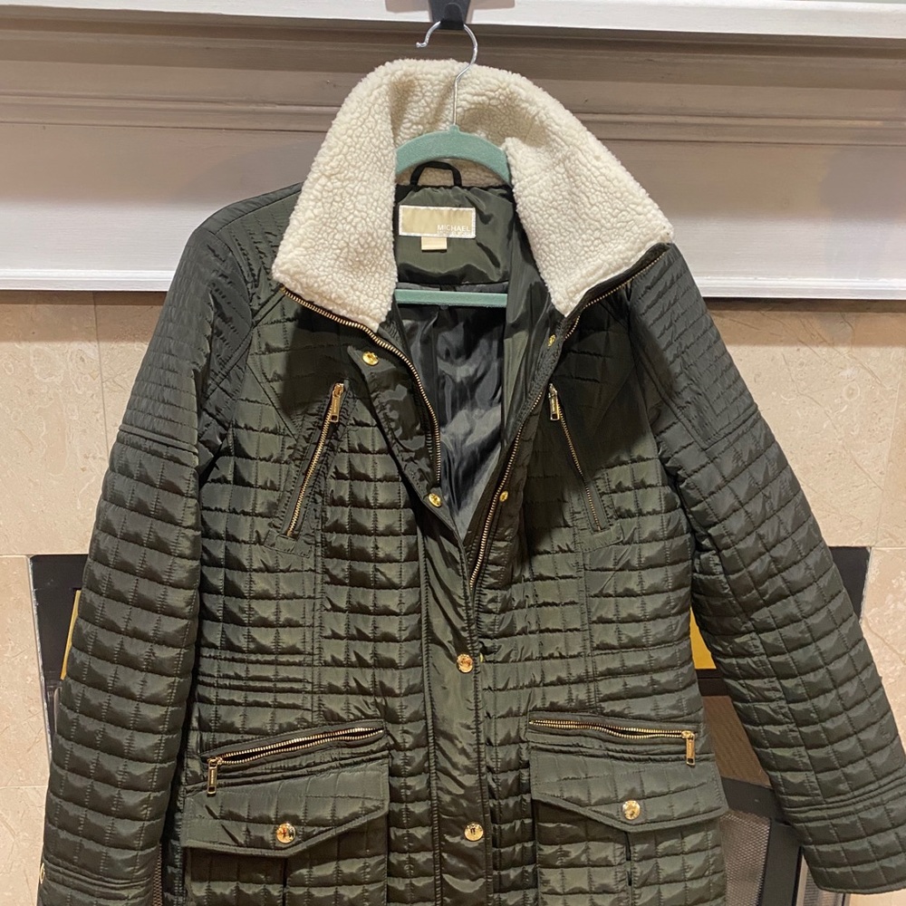 Michael by Michael Kors Green Jacket with fur trim on collar